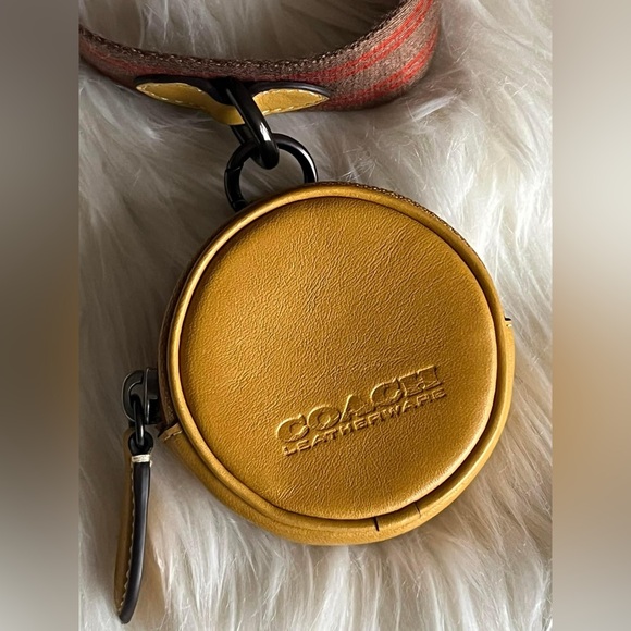 CC117 - Coach Charter Slim Crossbody with Coach Badge - Picture 8 of 13